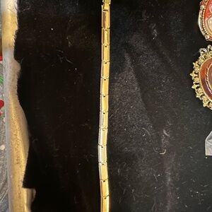 Popular J Gold-Toned Chain Bracelet 7.25 Secure Clasp